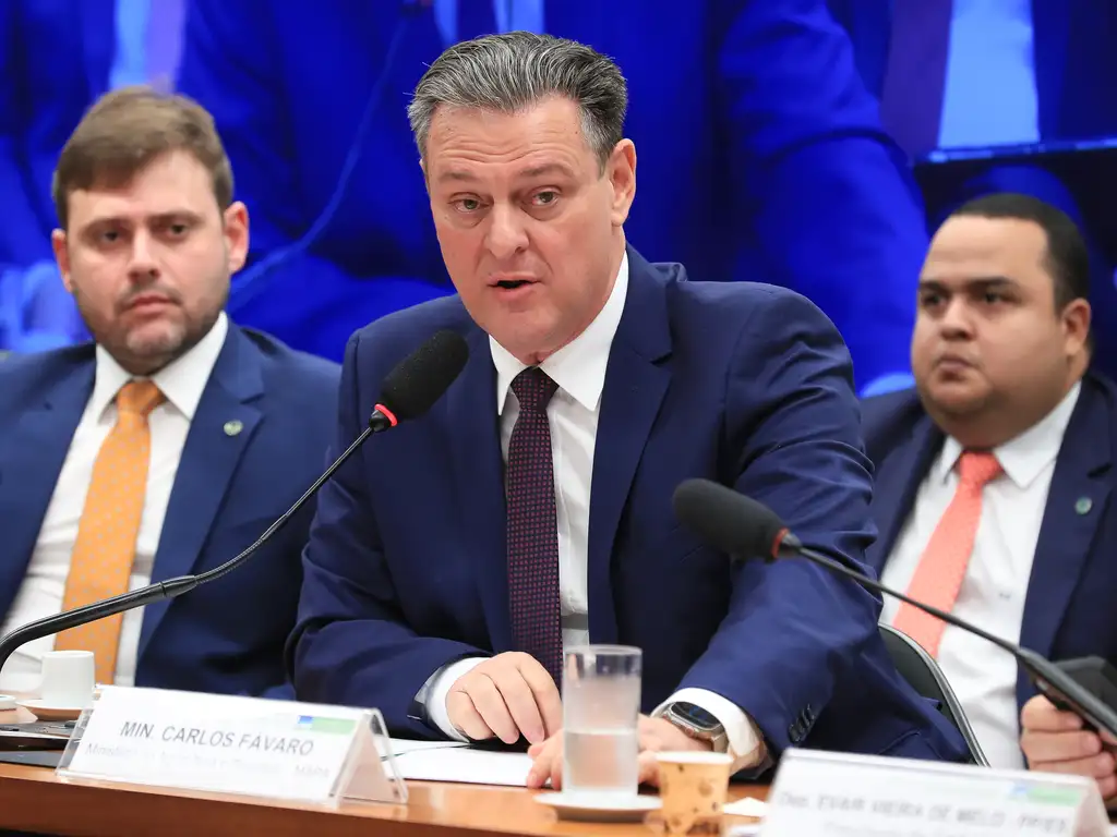 Agricultura Familiar Ministro Fávaro se reúne com gestores de MT