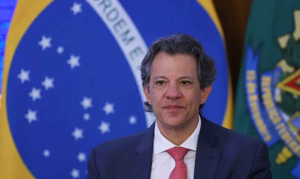 Brasília (DF) 13/08/2025 - O ministro da Fazenda, Fernando Haddad, durante assinatura da medida provisória (MP) Brasil Soberano., no Palácio do Planalto Foto: CanalGov/Reprodução