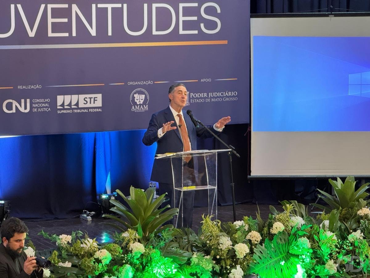 Barroso divergências não inimigo: ministro prega respeito