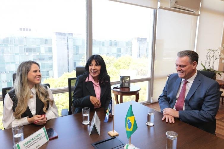 Recursos asfalto Cáceres: Prefeita anuncia verba para obra