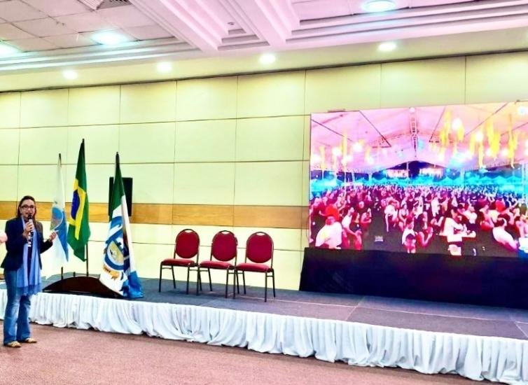 FIPe Cáceres: Secretária divulga evento em Búzios