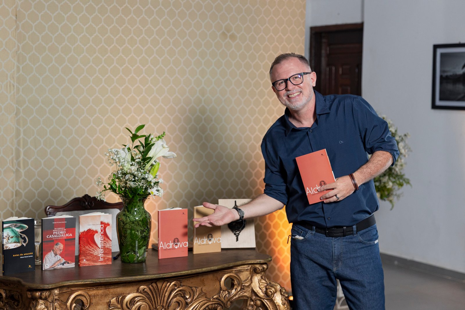 Aldrava Edson Flávio: Lançamento em Cáceres celebra obra