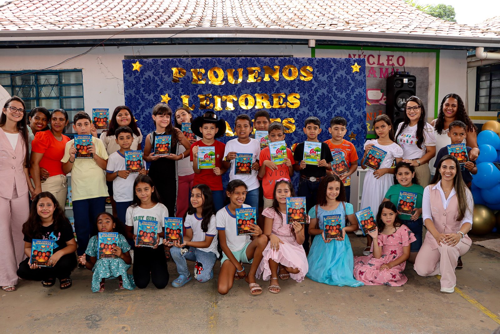 Projeto Pequenos Leitores: Escola Caramujo encerra ano letivo