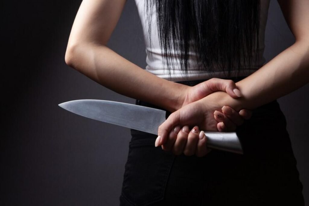 Mulher esfaqueia marido: Suspeita é procurada em Campo Verde, MT