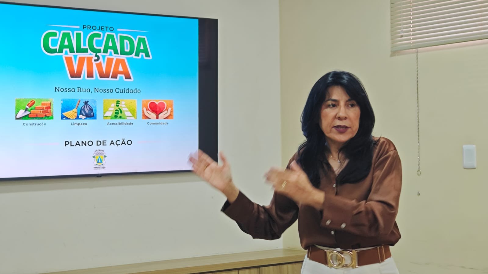 Projeto Calçada Viva: Prefeita Eliene detalha iniciativa