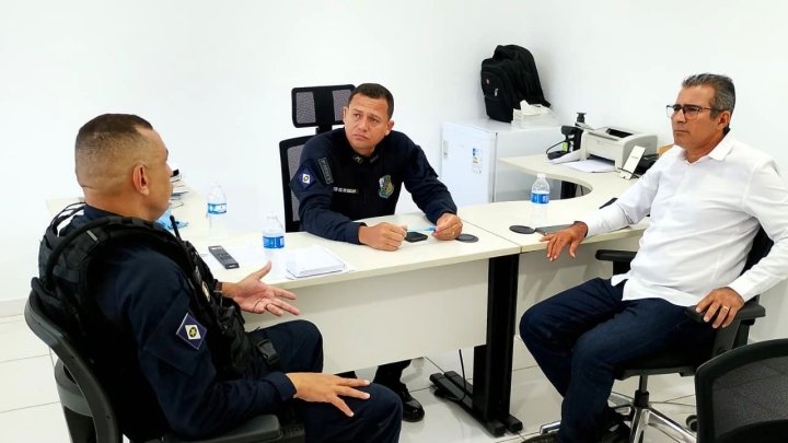 Câmara Cáceres Segurança: Legislativo discute violência e se reúne com Exército