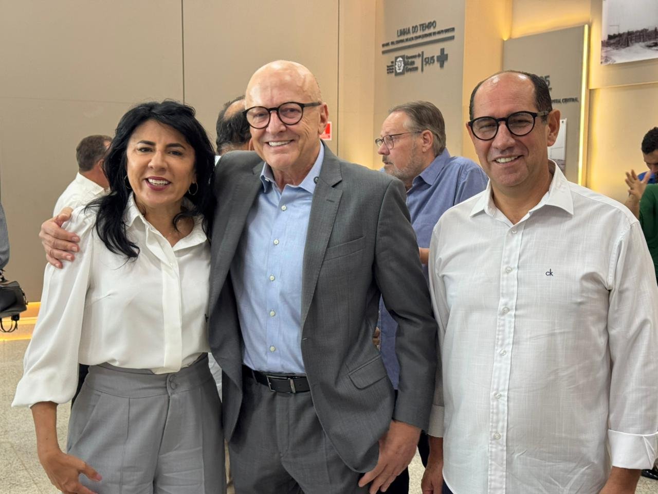 Hospital Central Mato Grosso: Prefeita e vice de Cáceres visitam