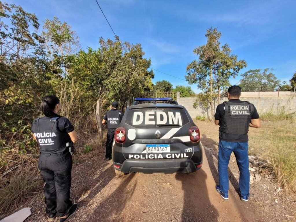Homem incendeia casa: suspeito é preso em Cuiabá por agredir ex