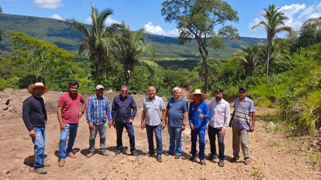 Melhoria de Estradas em Cáceres: Prefeitura e Comunidade Agem