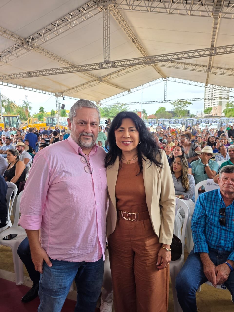 Posse diretores Cáceres: 34 gestores da rede municipal tomam posse