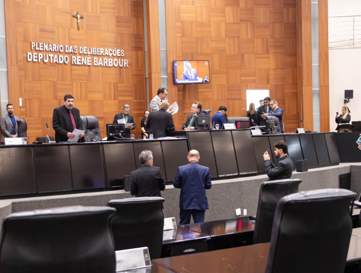 Assédio consignados: Projeto de lei será votado na ALMT
