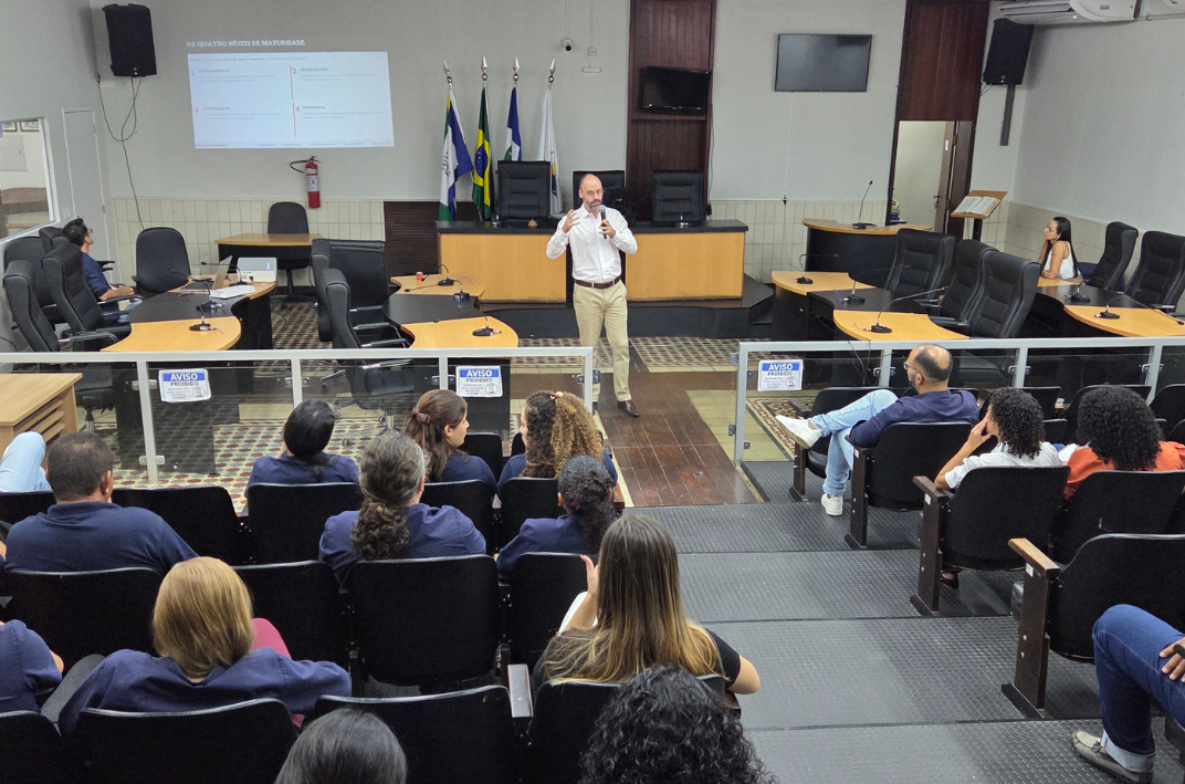 Programa de Integridade na Câmara de Cáceres aborda governança