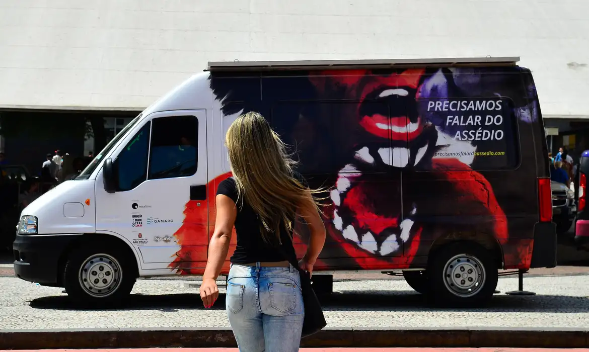 Provas para denunciar assédio: MPT orienta vítimas no trabalho