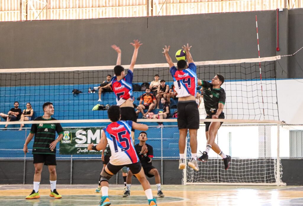 Torneio de voleibol em Cáceres: Didi Profeta recebe evento