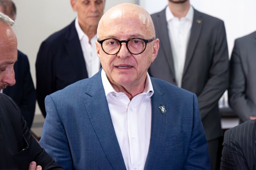 Vice de Otaviano Pivetta: preferência por mulher da Baixada