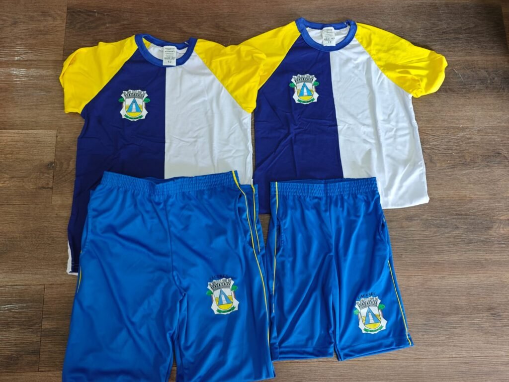 Entrega de uniformes em Cáceres inicia para 9 mil alunos