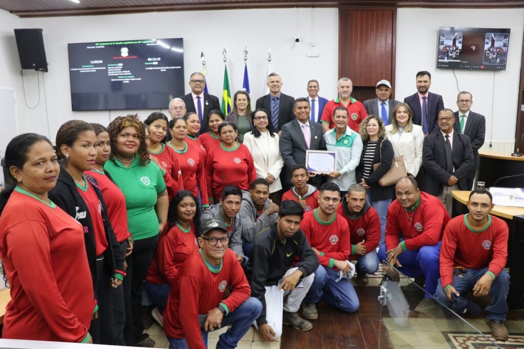 Sessão da Câmara de Cáceres: homenagem, incêndios e PL de R$ 68,9 mi