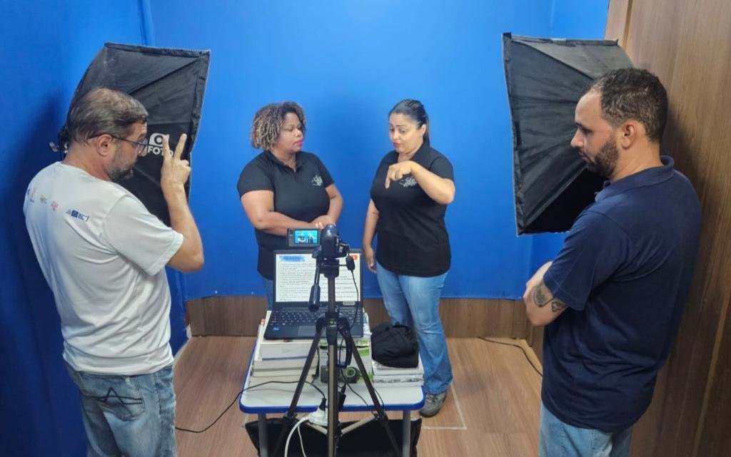 Curso gratuito de Libras EAD: inscrições encerram segunda (11)