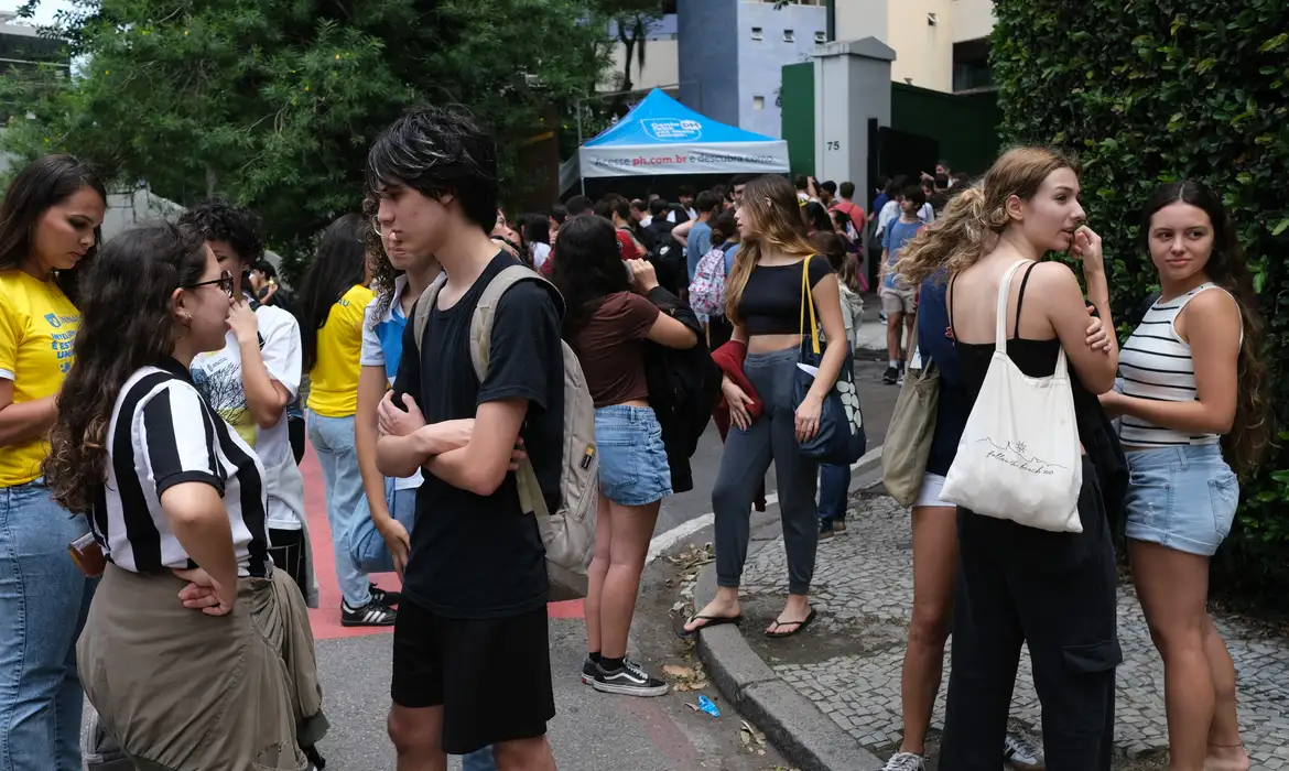 Inscrições do Enem 2026 começam; prazo vai até 5 de junho