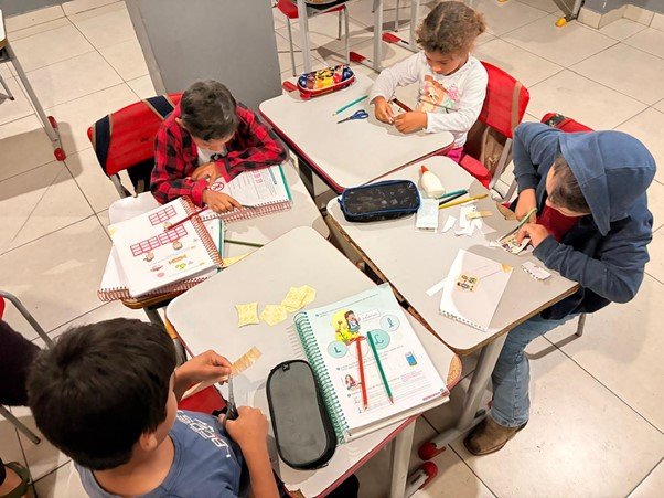 Sistema Maxi de Ensino fortalece alfabetização em Cáceres