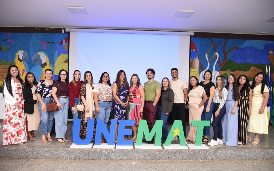 Educação em Cáceres: Gestores participam de formação em IA