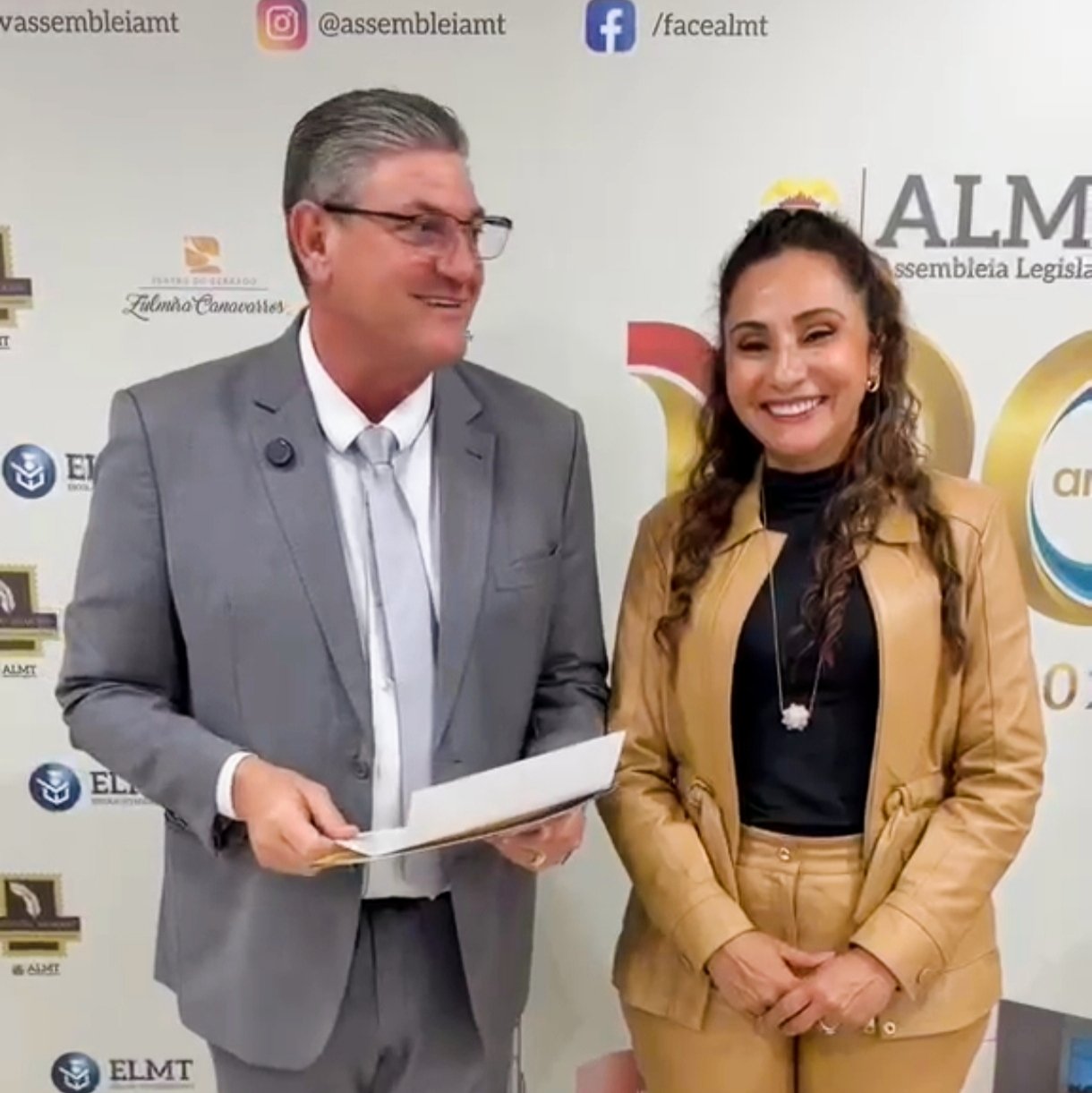O 43º FIPe: Secretária Alessandra Castilho entrega convites