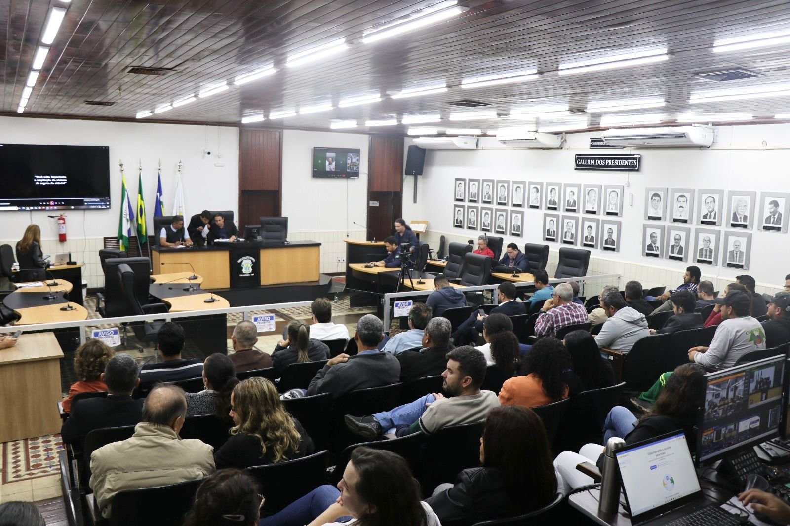 Empréstimo para esgoto em Cáceres: Câmara aprova R$ 68,9 milhões