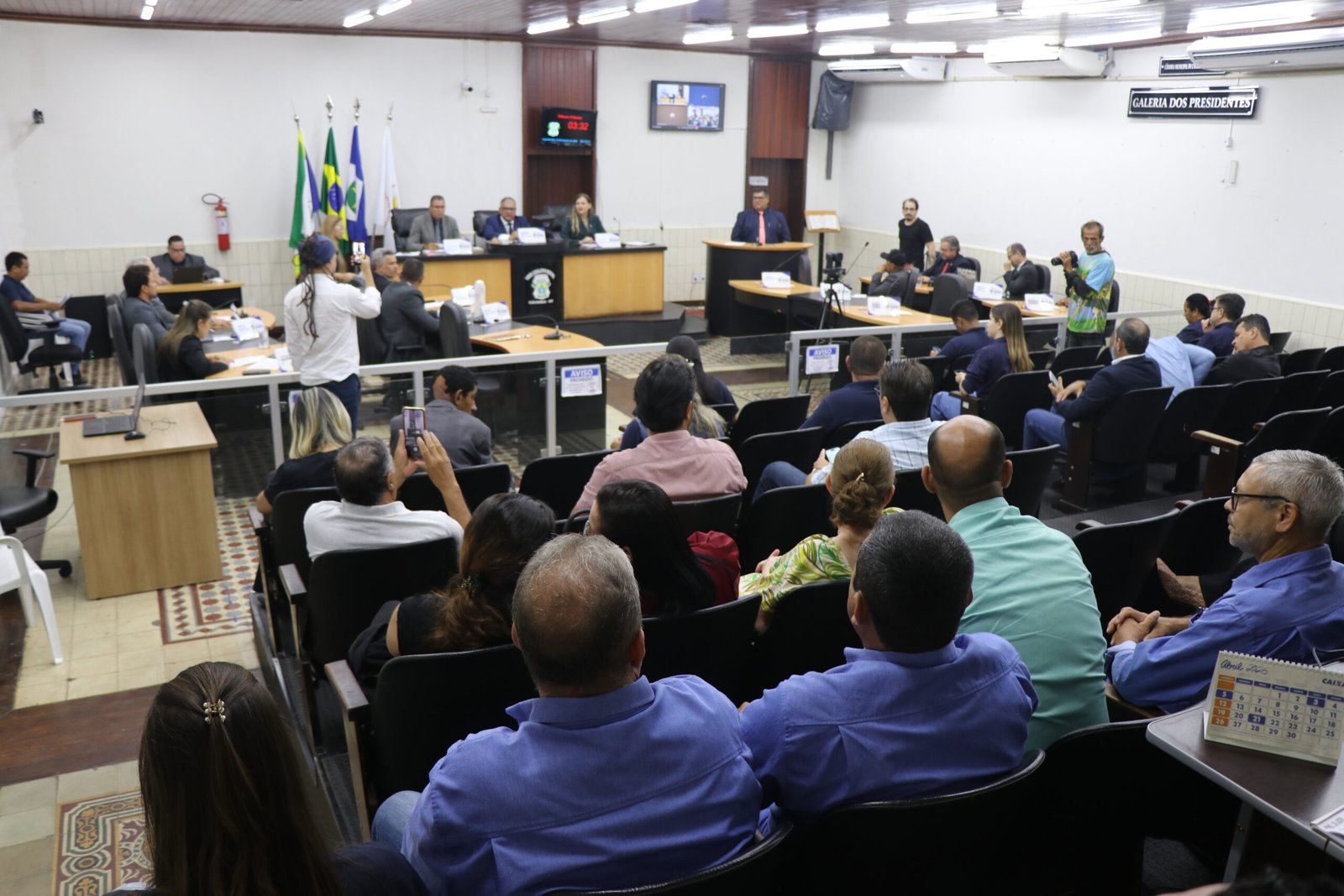 Câmara de Cáceres aprova equiparação salarial de nível fundamental