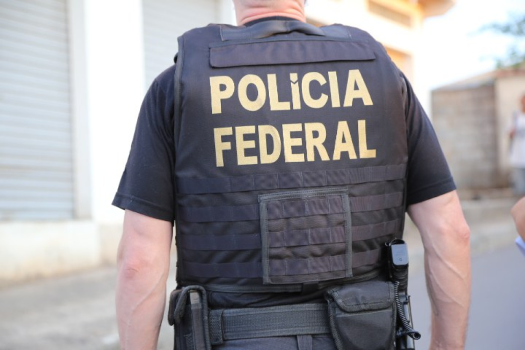 Operação Hosek da PF combate tráfico internacional de drogas