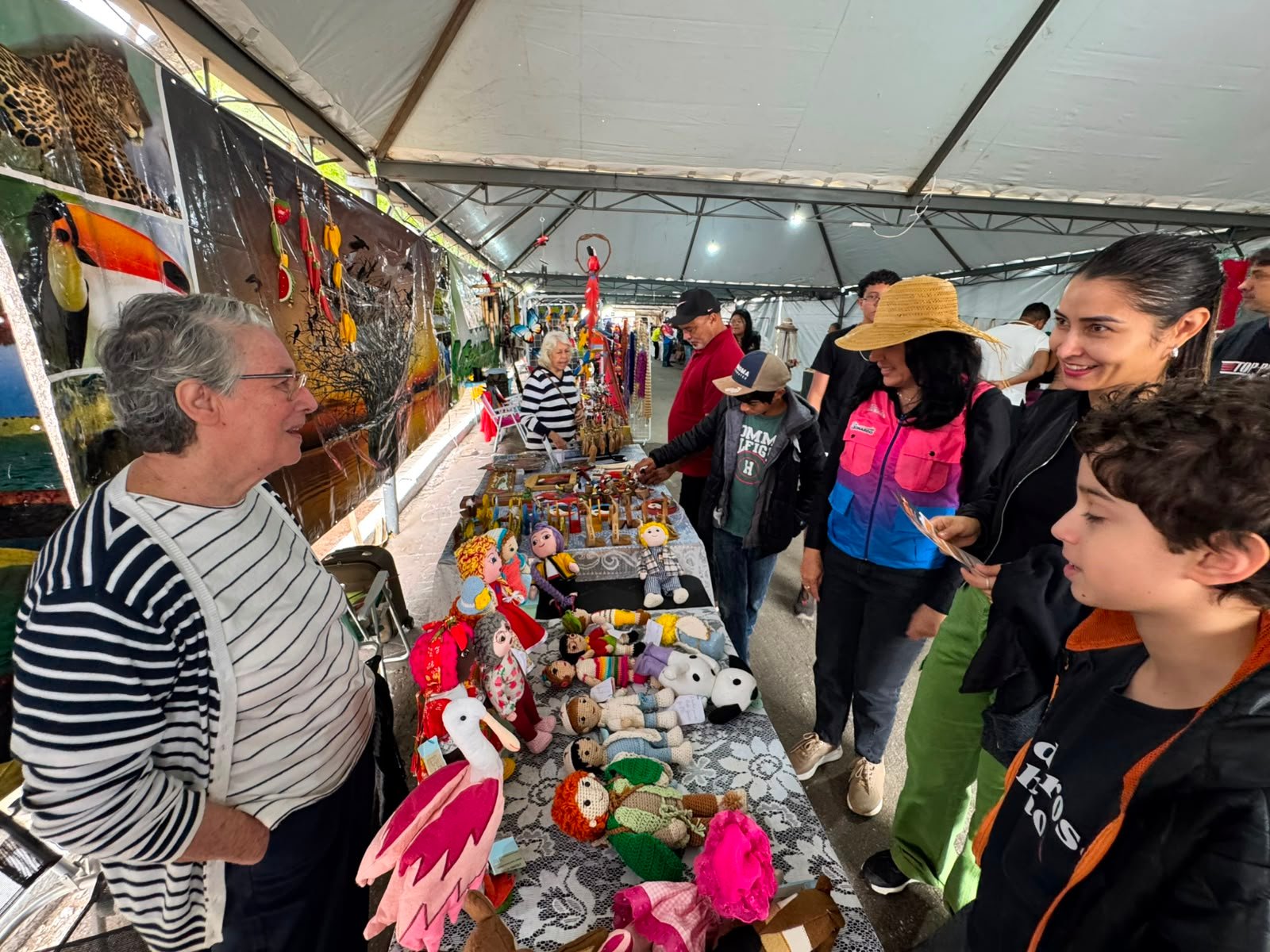 Artesanato no FIPe de Cáceres destaca cultura pantaneira