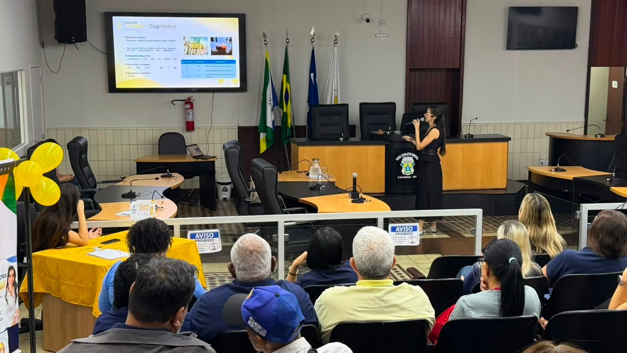 Palestra sobre hepatites virais em Cáceres reforça prevenção