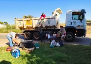 Mutirão de limpeza no bairro Vila Irene em Cáceres