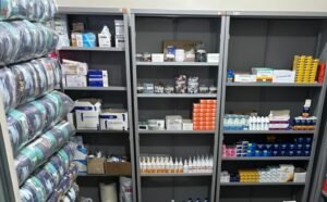 Assistência Farmacêutica em Caramujo: Prefeitura amplia serviço