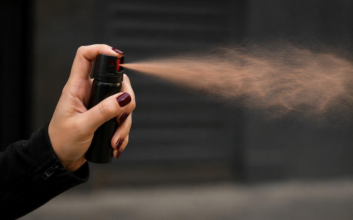 Lei do spray de pimenta: nova legislação protege mulheres