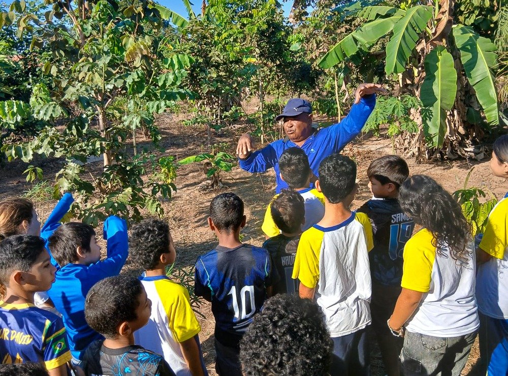Visita ambiental de alunos da Escola Gabriel Pinto de Arruda