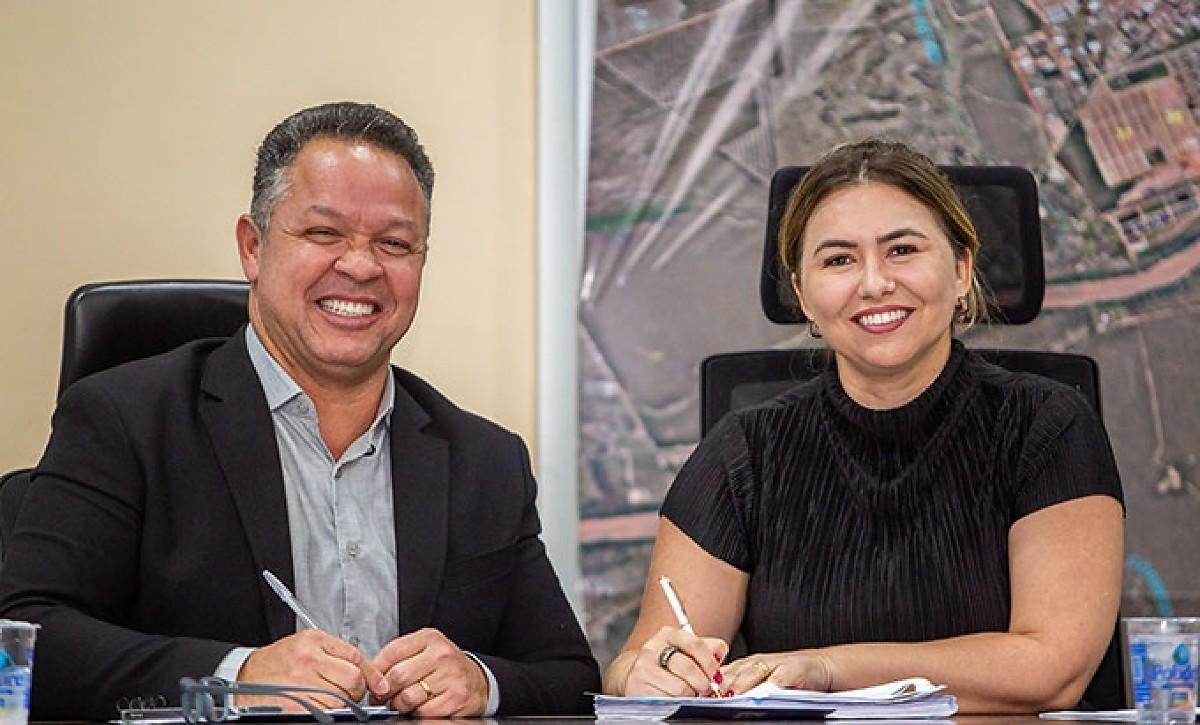 Partido pede afastamento de prefeito e cassação de esposa