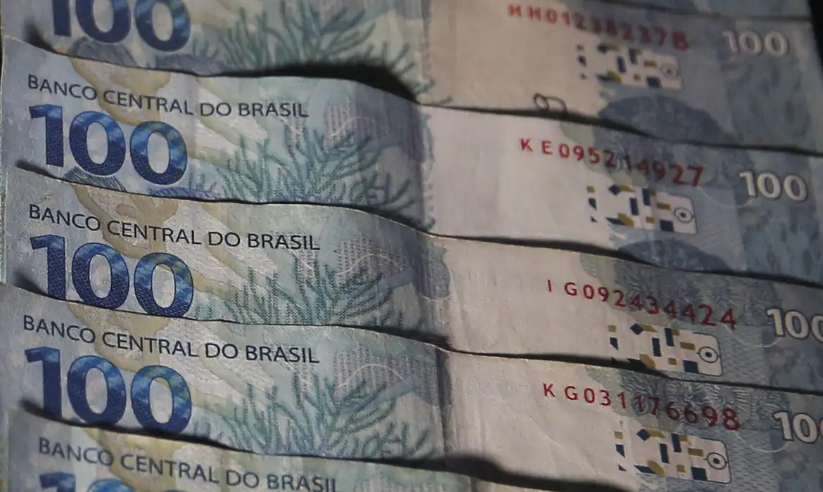 Déficit das contas públicas: setor público tem R$ 10 bi em agosto