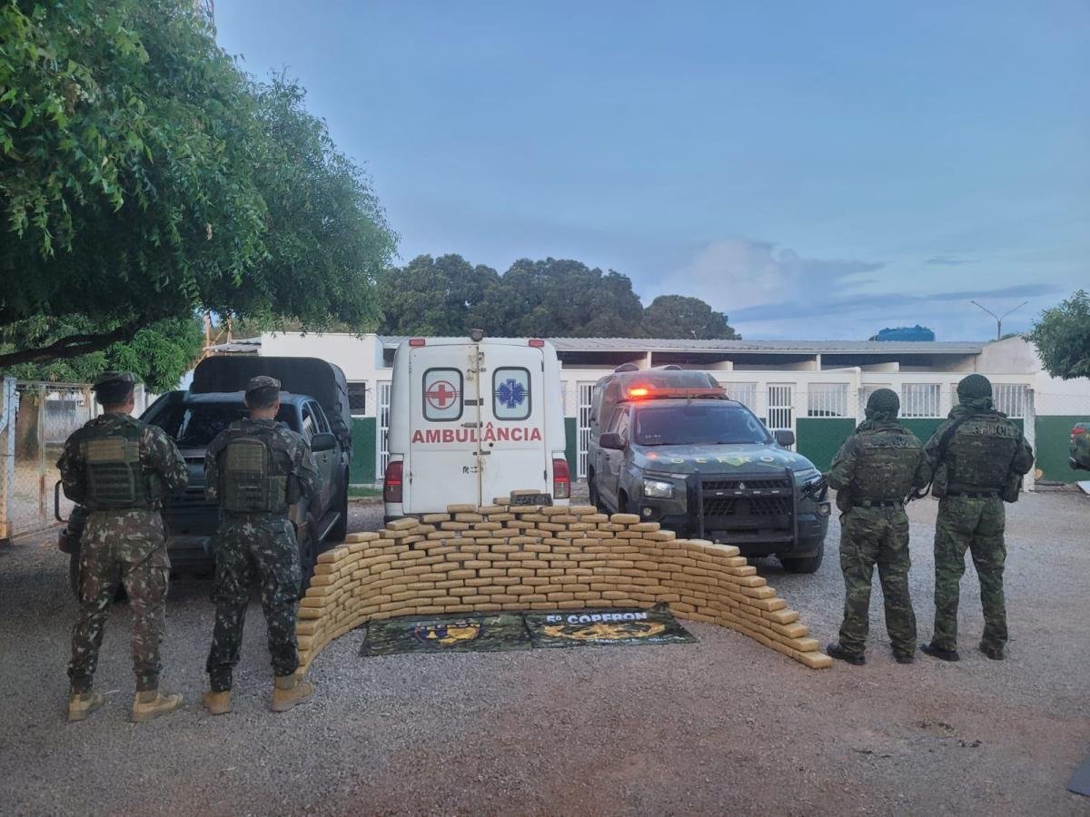 Skunk em ambulância: 216 tabletes apreendidos e dois presos