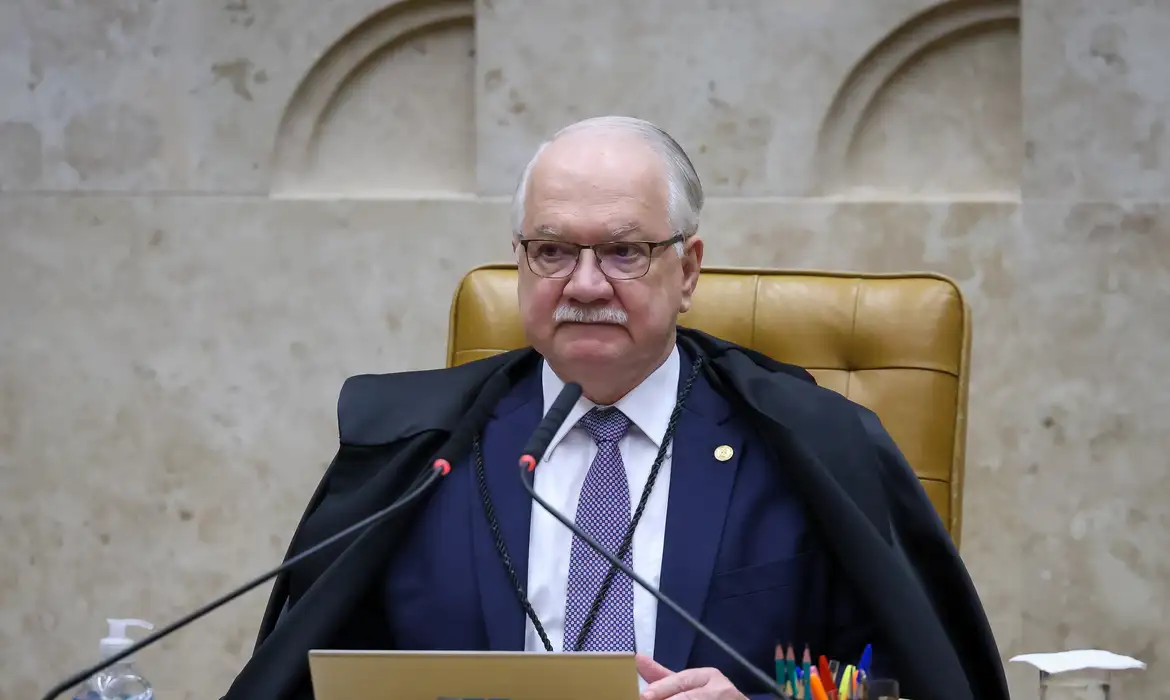 Retirada de sigilo do caso Master por Mendonça a pedido de Fachin