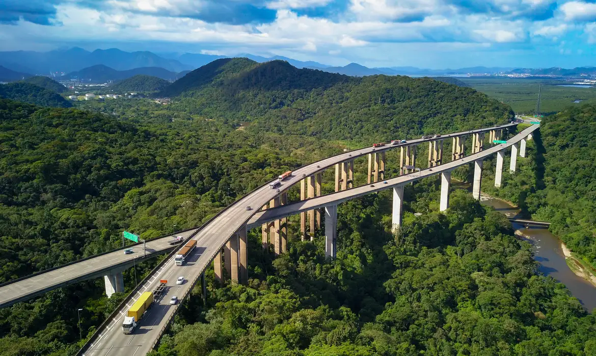 Investimentos em infraestrutura: Brasil precisa dobrar aportes