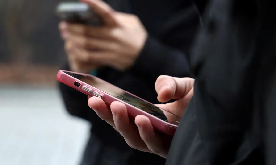As apostas em bets avançam e ampliam dependência entre jovens
