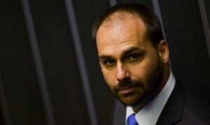 Demissão de Eduardo Bolsonaro: Ministério da Justiça o demite por abandono