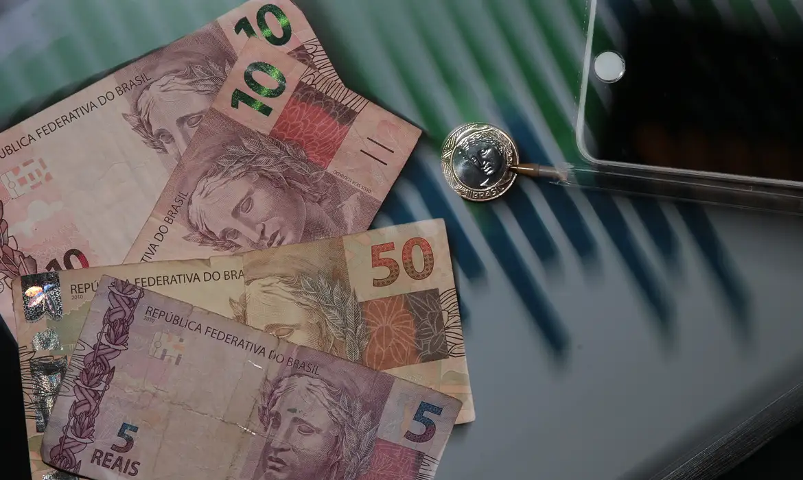 Ata do Copom detalha corte da Selic por desaceleração econômica