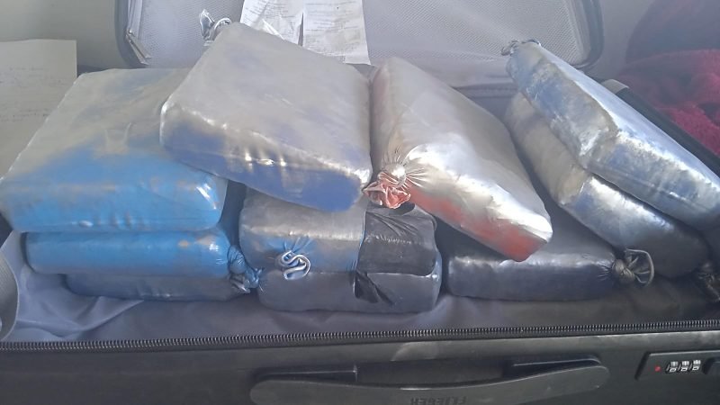 Apreensão de maconha em ônibus na BR-070 pela PRF em Poconé