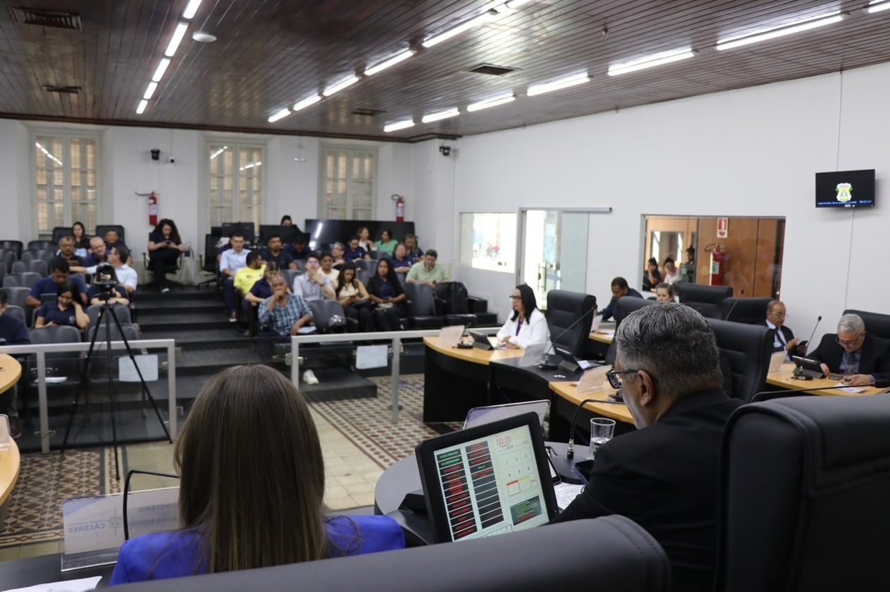 Câmara de Cáceres debate implantação da Procuradoria da Mulher