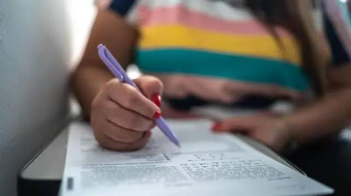 Seletivos em Mato Grosso: vagas e salários de até R$ 23 mil