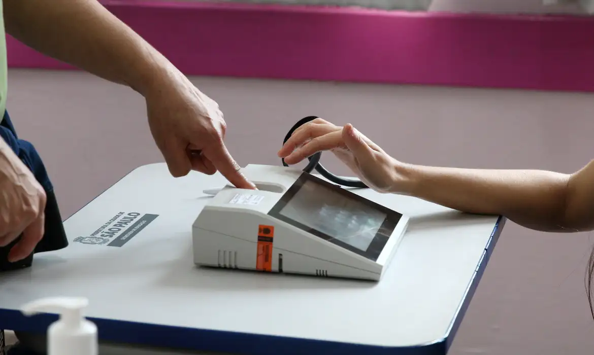 Voto sem biometria: eleitor pode votar no segundo turno