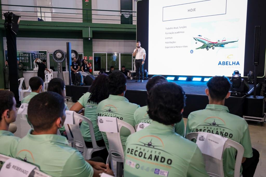 Programa Decolando em MT: Estudantes avançam para banca da Anac