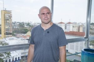 Ação contra Abilio: Adunemat pede R$ 100 mil por danos morais