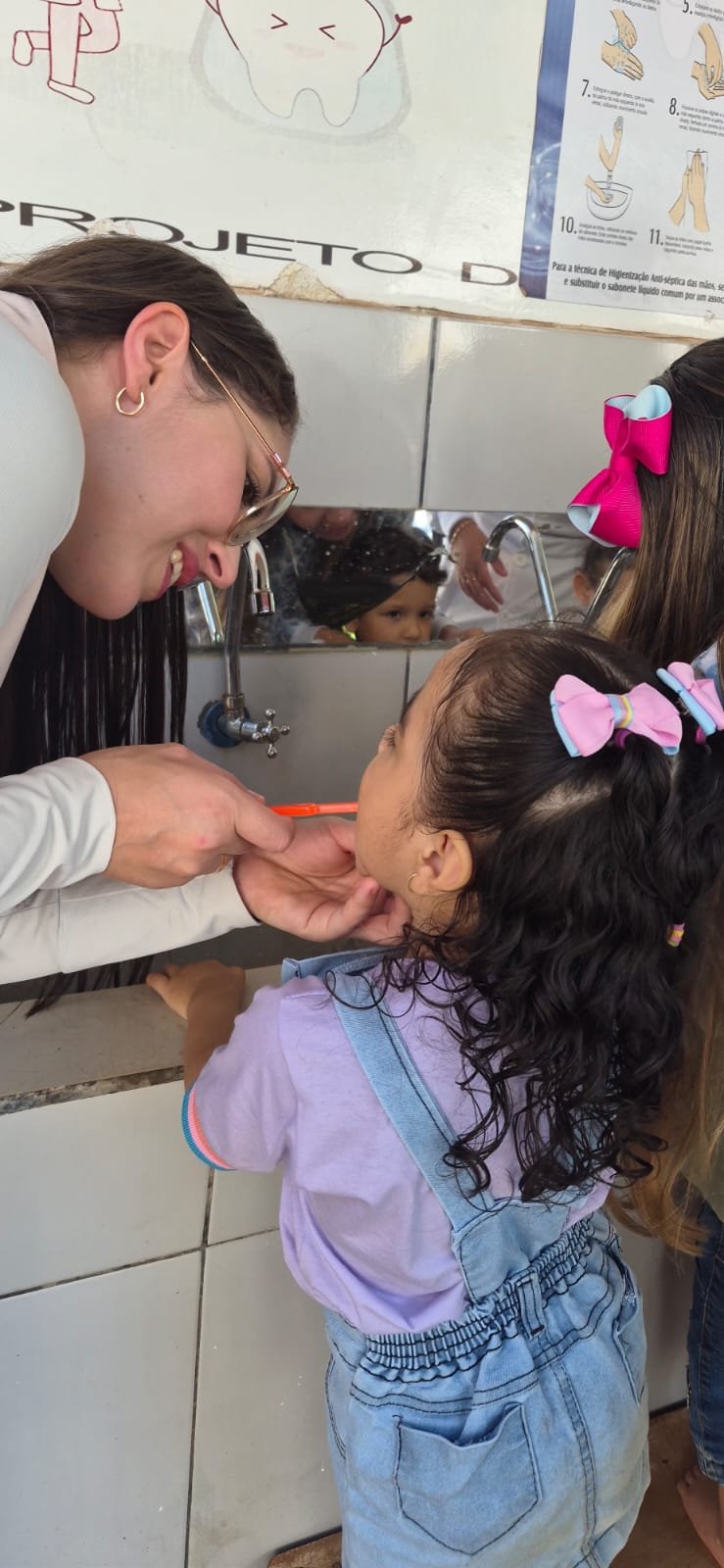 Programa Saúde na Escola de Cáceres: ações e autorização parental
